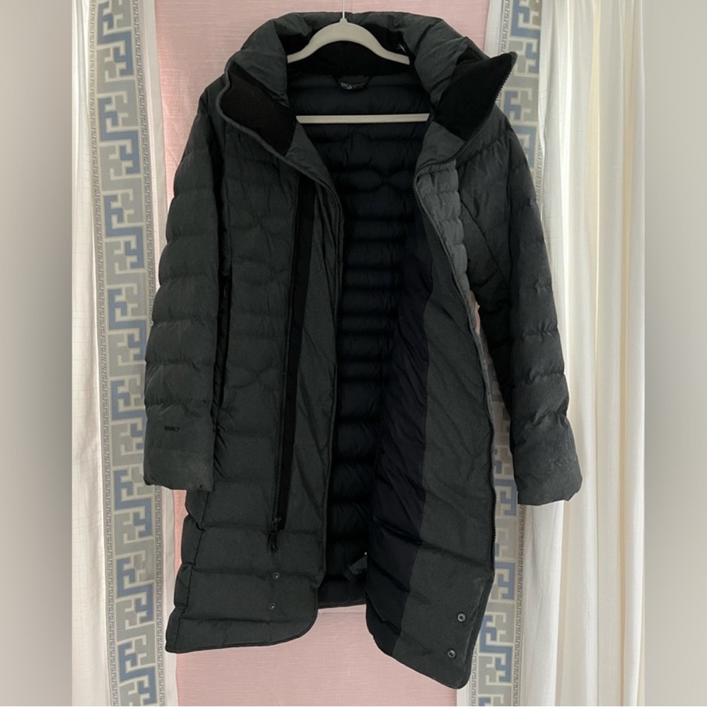 The North Face 550 Down Filled Far Northern Parka Gray Small Women’s
